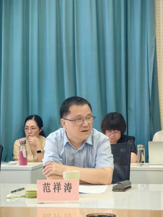 外国语学院召开区域国别学硕士点...