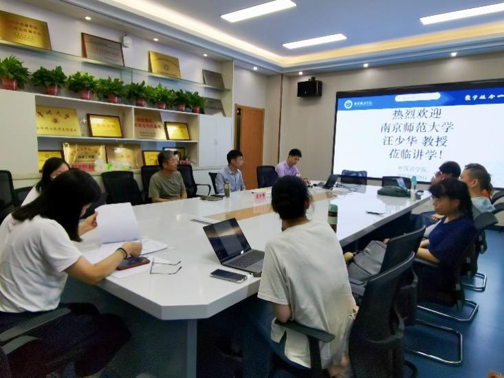 外国语学院“科研工作坊”系列讲...